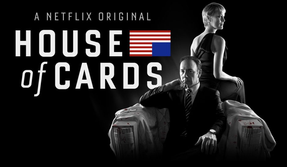 "House of Cards": Der Dauerbrenner unter den "Hype"-Serien hat in den letzten Folgen merklich abgebaut. Und dennoch thront Kevin Spaceys erhabener Gesichtsausdruck einfach über allem: House of Cards ist und bleibt Pflichtprogramm für alle politisch interessierten Serien-Fans! Foto: Netflix