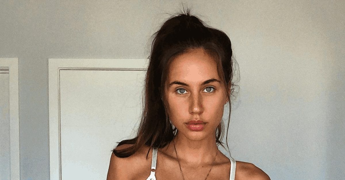 Brit Manuela Nippel Alarm Model Halbnackt Auf Instagram 2557