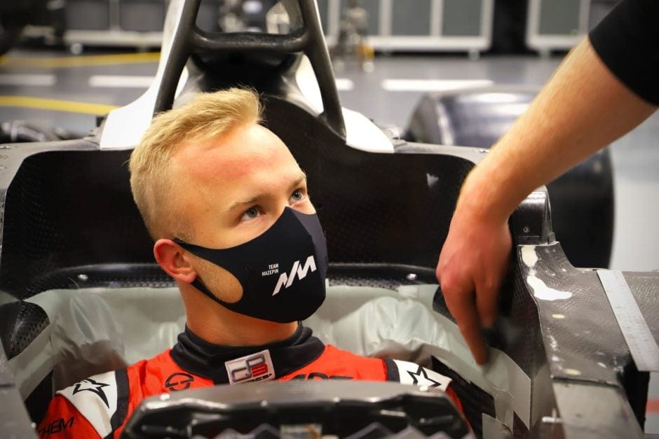 Name: Nikita Mazepin
Team: Haas (#9)
Geburtstag: 2. März 1999
Land: Russland
In der Formel 1 seit: 2021
Grand-Prix-Siege: keine
Formel-1-Weltmeisterschaften: keine
Foto: -/Haas F1 Team/dpa