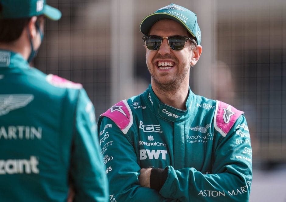 Name: Sebastian Vettel
Team: Aston Martin (#5)
Geburtstag: 3. Juli 1987
Land: Deutschland
In der Formel 1 seit: 2007
Grand-Prix-Siege: 53
Formel-1-Weltmeisterschaften: 4
Foto: James Gasperotti/ZUMA Wire/dpa