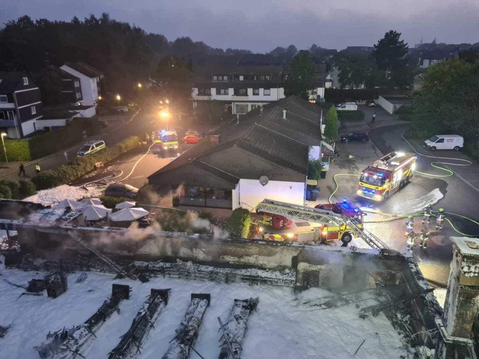 Nun ermittelt die Polizei zur Brandursache. Foto: Feuerwehr Ratingen