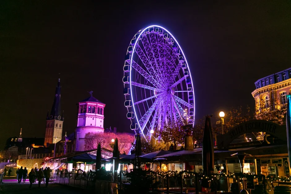 Riesenrad-Düsseldorf-Altstadt-2021