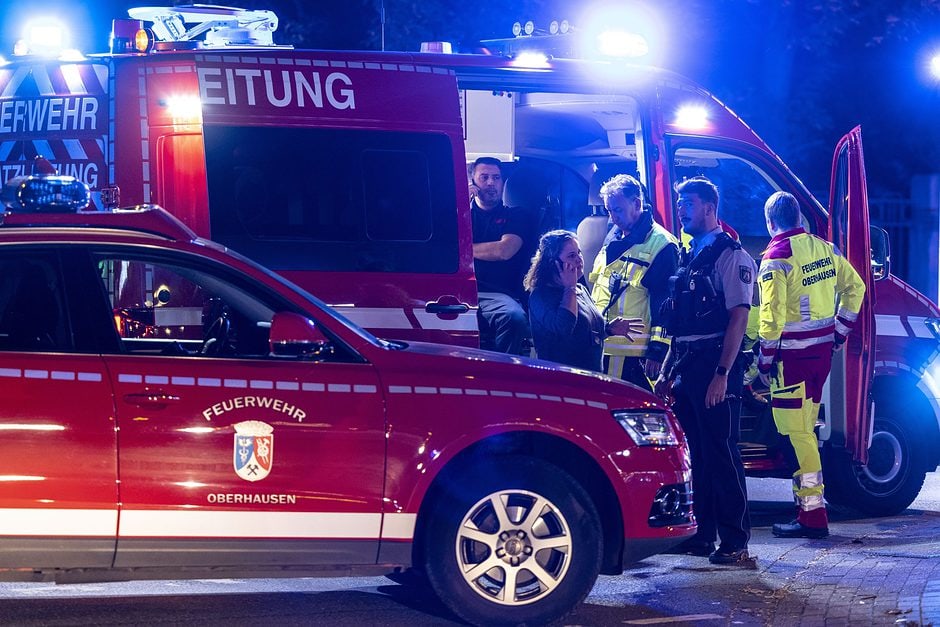 Schüsse vor Fast-Food-Restaurant in Oberhausen - drei Verletzte