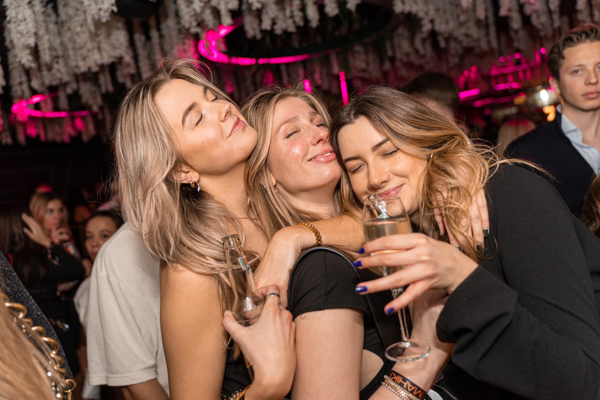 Mahiki-Club in Düsseldorf am Samstag, 21. Januar: So genial war das große Opening – Fotos