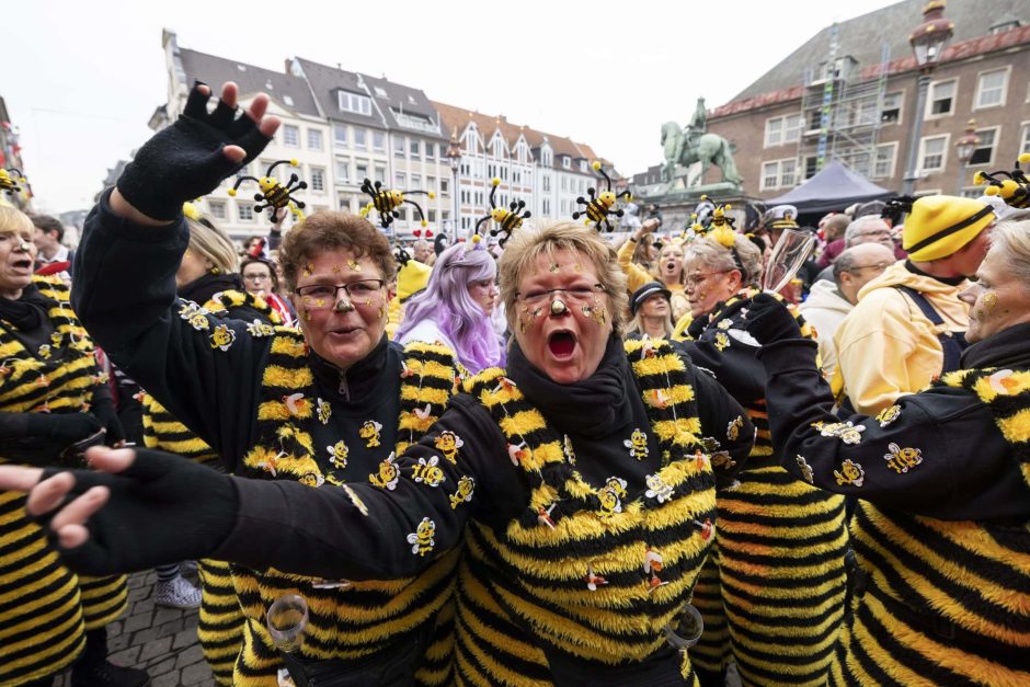 Altweiber Karneval in Düsseldorf am 16. Februar 2023