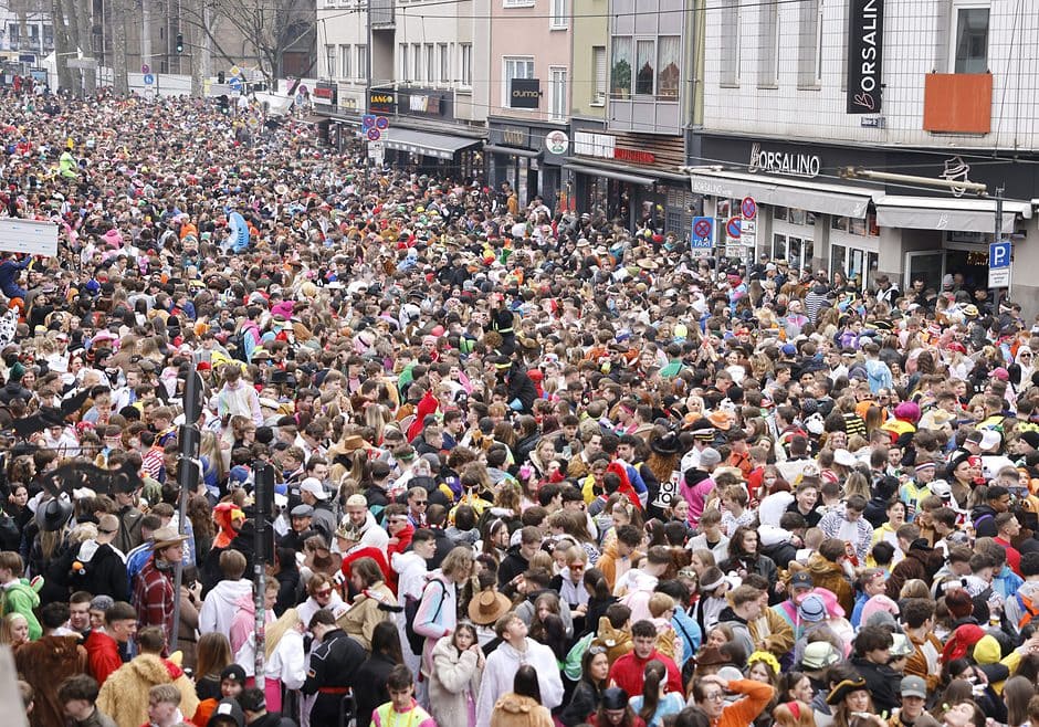 Weiberfastnacht – Köln