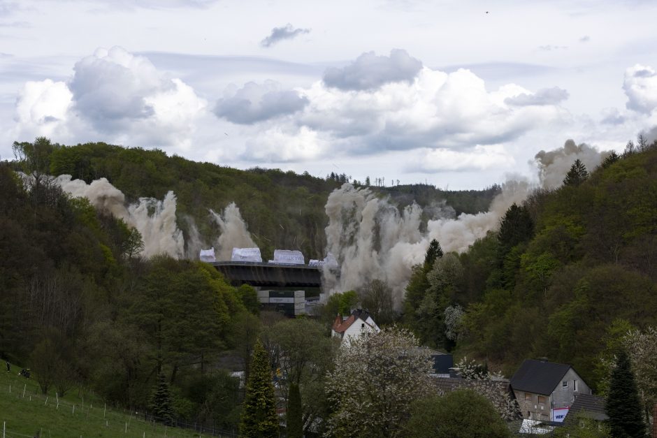 A45-Talbrücke Rahmede gesprengt