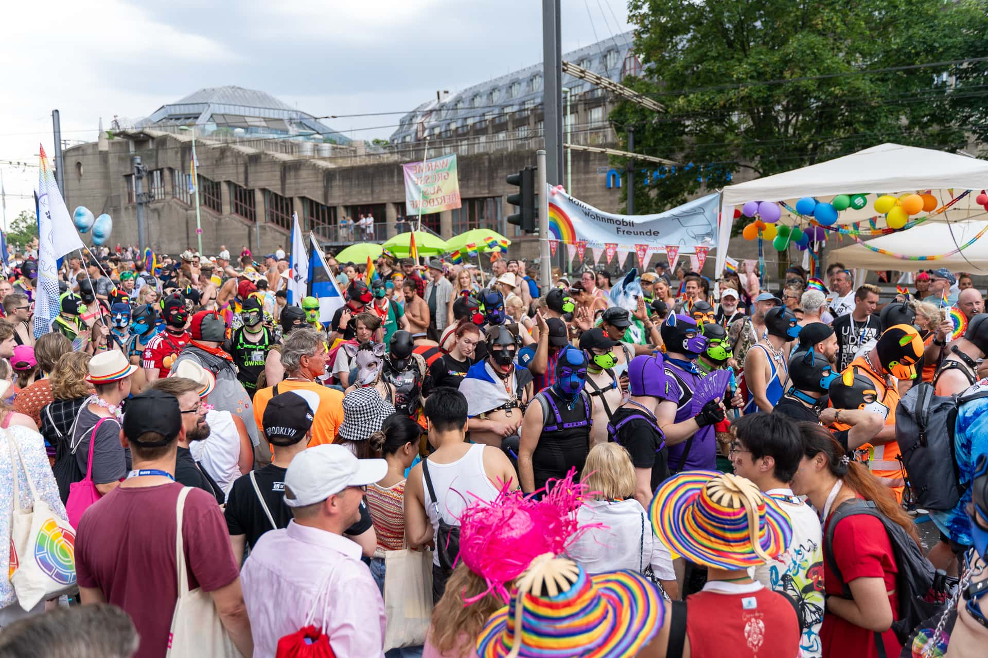 Die Straßen in Köln waren voll beim CSD.  