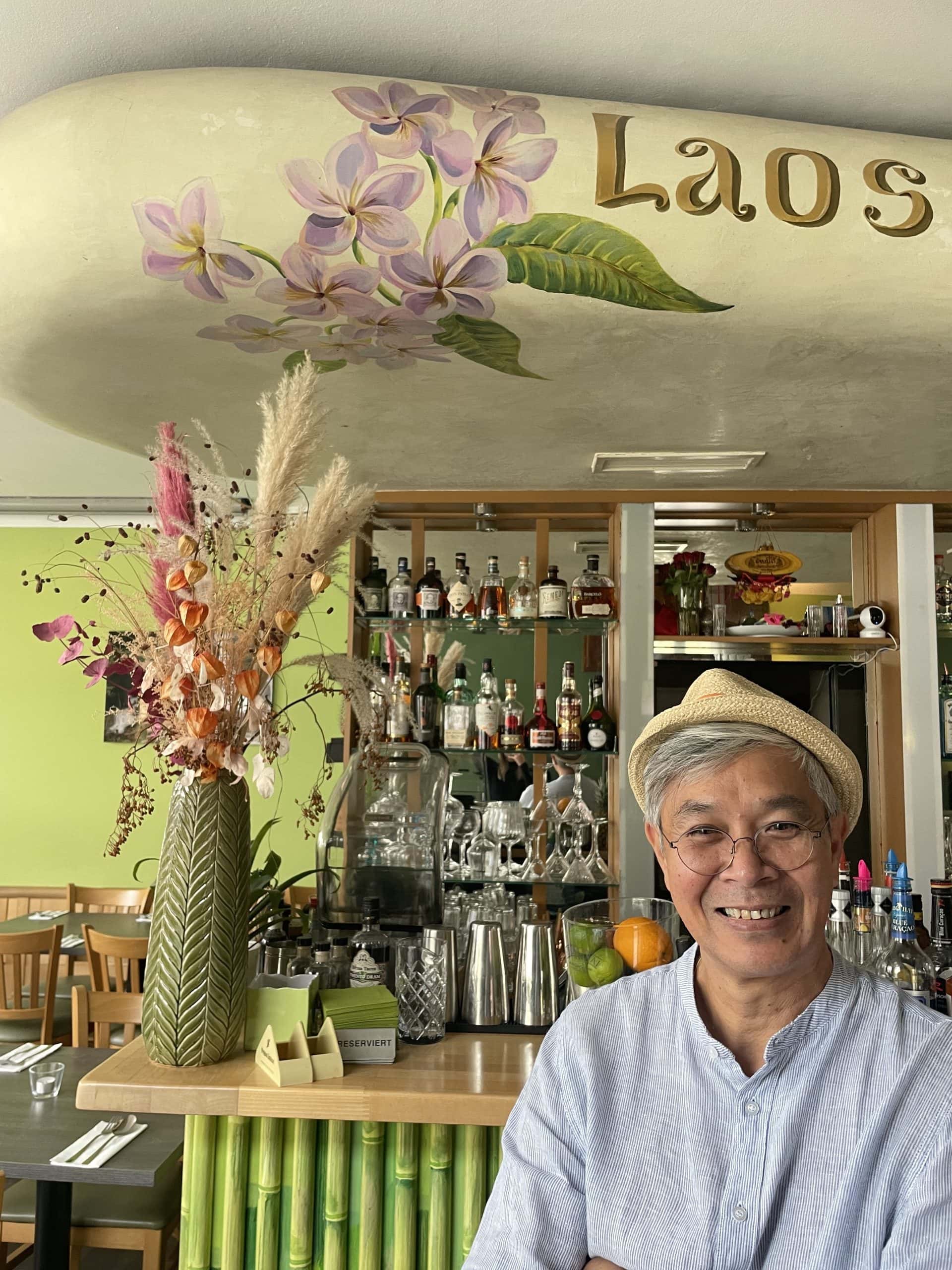 Im Luang Prabang servieren Sisagouane Vongsay und sein Team laotische Speisen. 