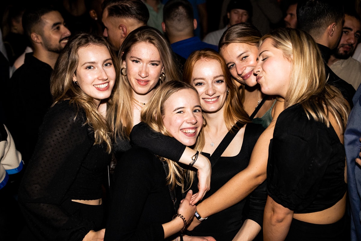 Der Samstag in der Boston Bar: So feierte Düsseldorf am 28. Oktober – alle Fotos