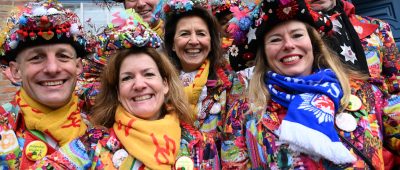 Auftakt Karneval in Düsseldorf am Marktplatz vor dem Rathaus am 11.11.2023