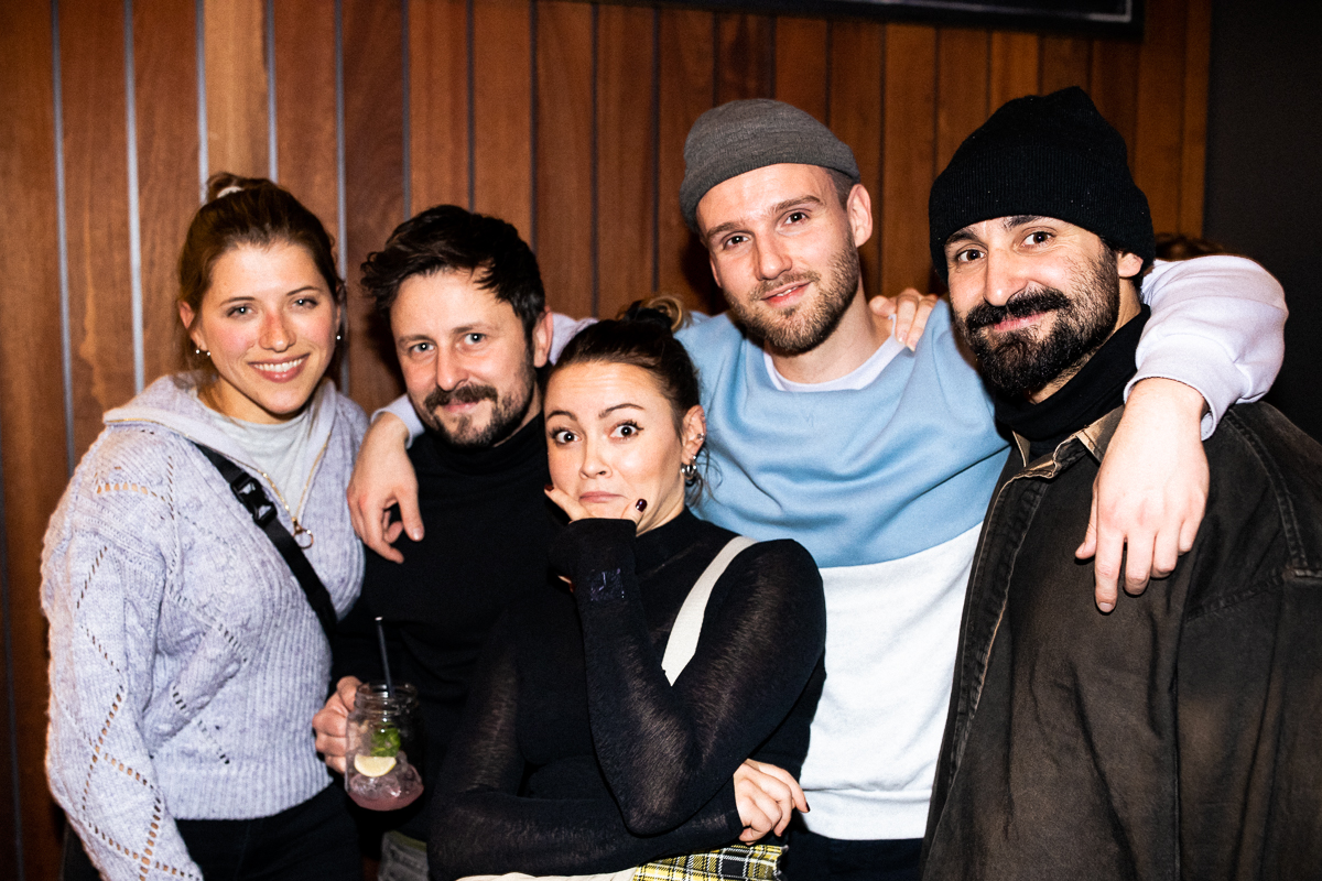 Hier ist die Crew, die Sie ins Wochenende in der Elephant Bar begleiten möchte. 