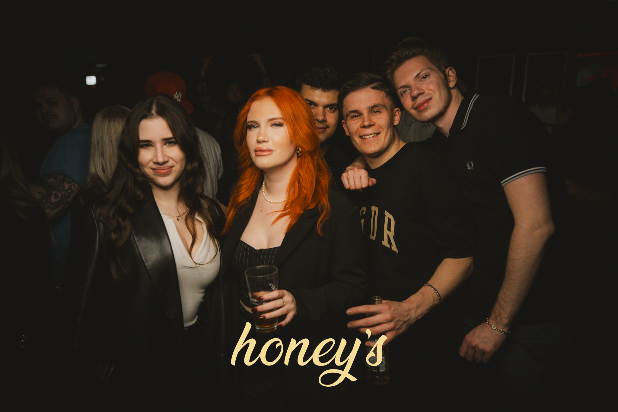 „Honey’s“ in der Nachtresidenz Düsseldorf am 29. Dezember: Die besten Fotos