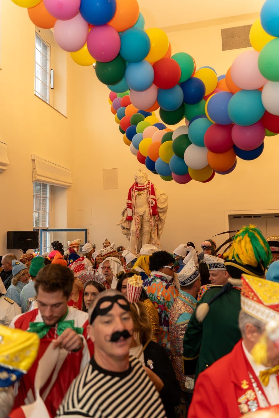 Karneval in Düsseldorf: Altweiber am 8. Februar 2024