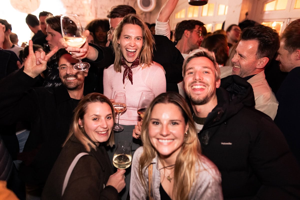 Foto-Highlights vom „Thirsty Thursday“ in der Fett Weinbar: So wurde am 25. April gefeiert!