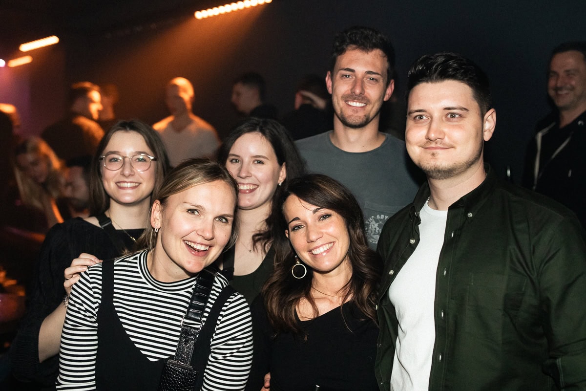 Endlich wieder Wochenende: In der Boston Bar drehten die Düsseldorfer ordentlich auf!