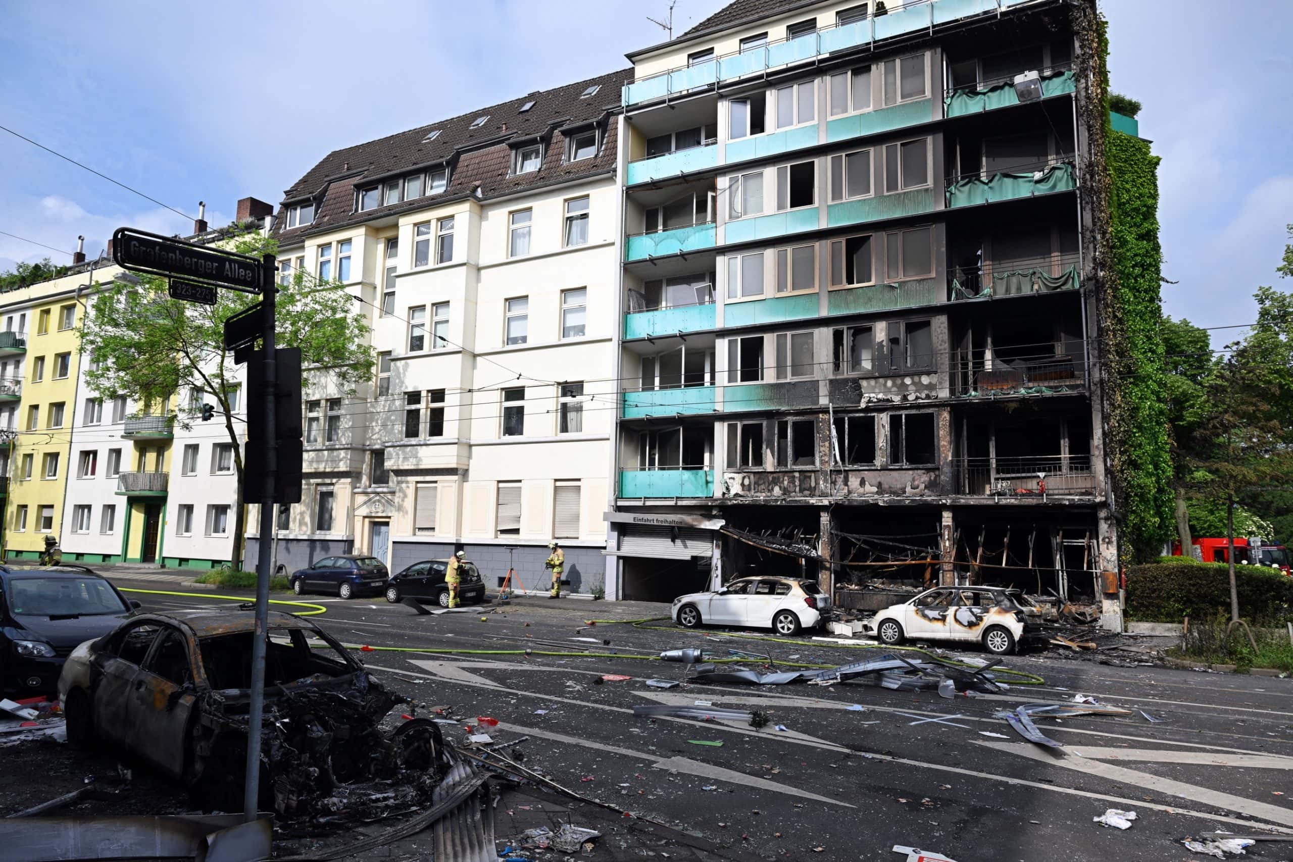 Tote und Verletzte bei Brand in Düsseldorf