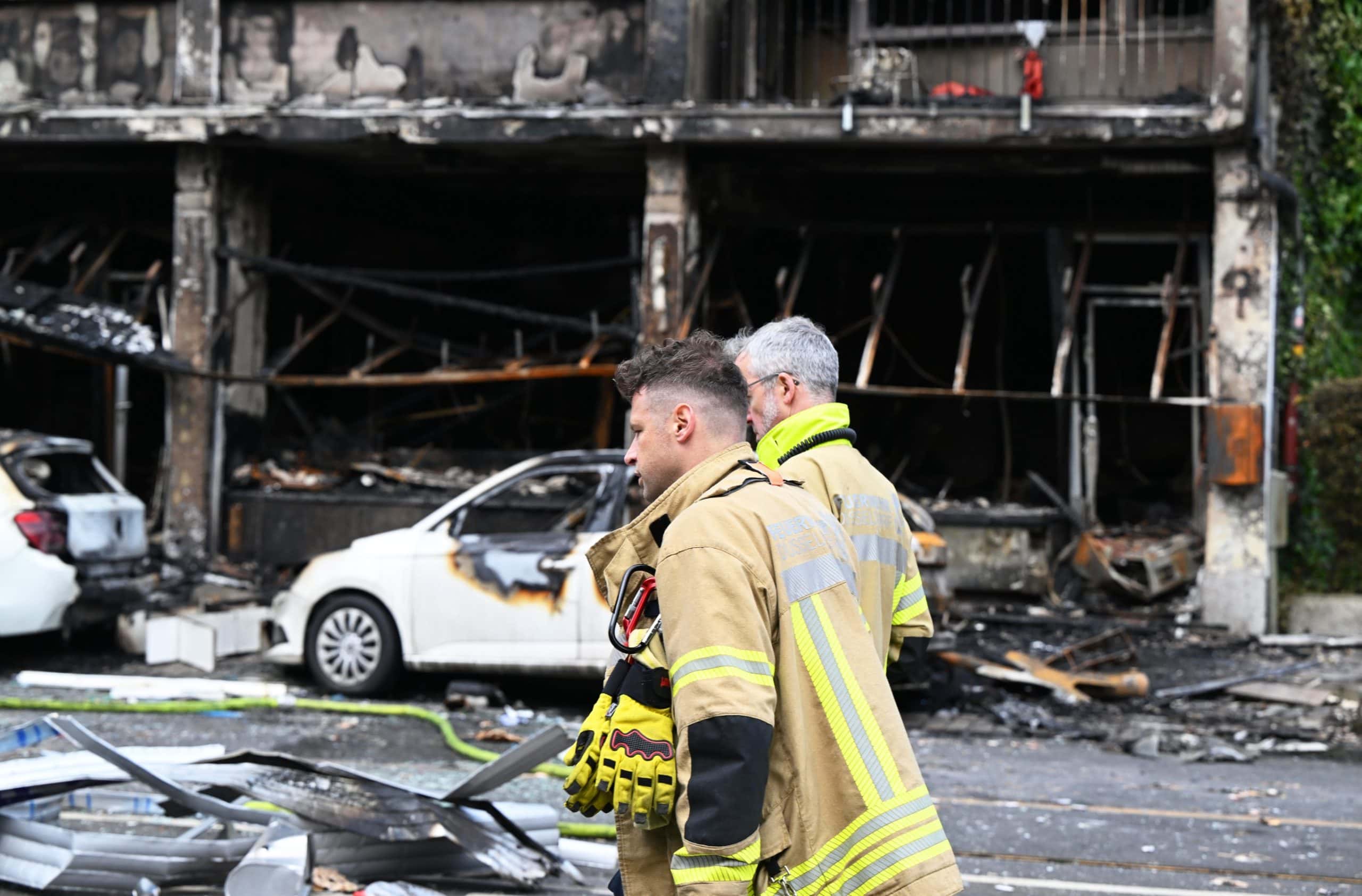 Tote und Verletzte bei Brand in Düsseldorf