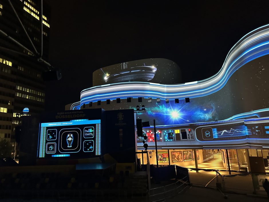 "A Skyful of Light" am Schauspielhaus Düsseldorf