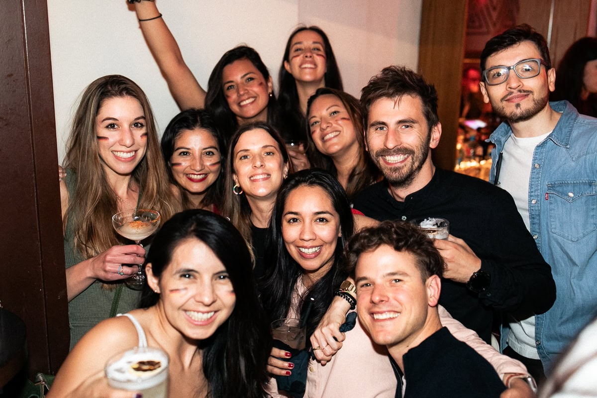 Gute Stimmung und noch besseren Wein gab es am Freitag in der Mezcaleria Rojo. 