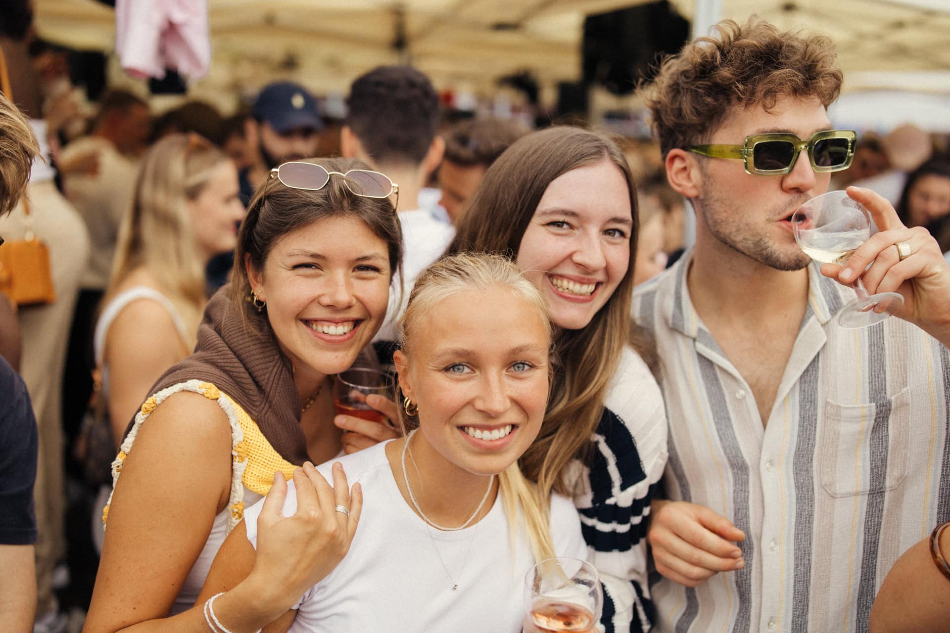 https://www.tonight.de/media/2024/08/Fischmarkt-4.-August-2024-Ben-Liebsch-52.jpg