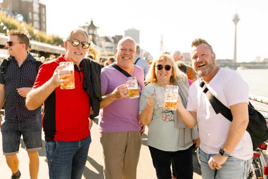 Oktoberfest in Düsseldorf Fassanstich an den Kasematten am Samstag, 21